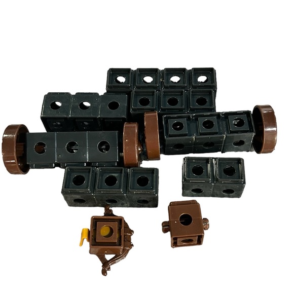 Fisher Price Trio Replacement Pieces Kings Castle Play Set - Picture 6 of 7